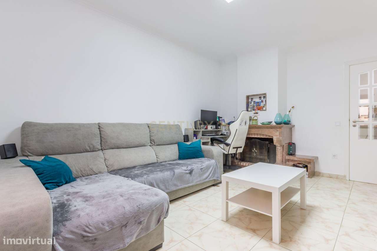 Apartamento T3 Moita em excelente localização-5
