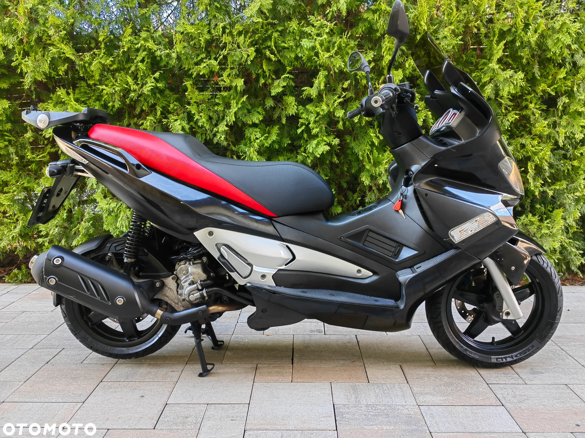 Aprilia SR - 3