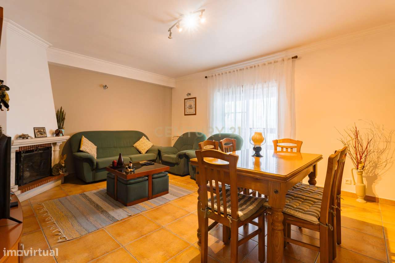 Apartamento T3 Luminoso em Zona Tranquila em Marinha Grande - Grande imagem: 5/15