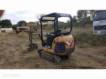 Dezmembrare utilaj de constructii CATERPILLAR 301.6  ult-012133 - 1