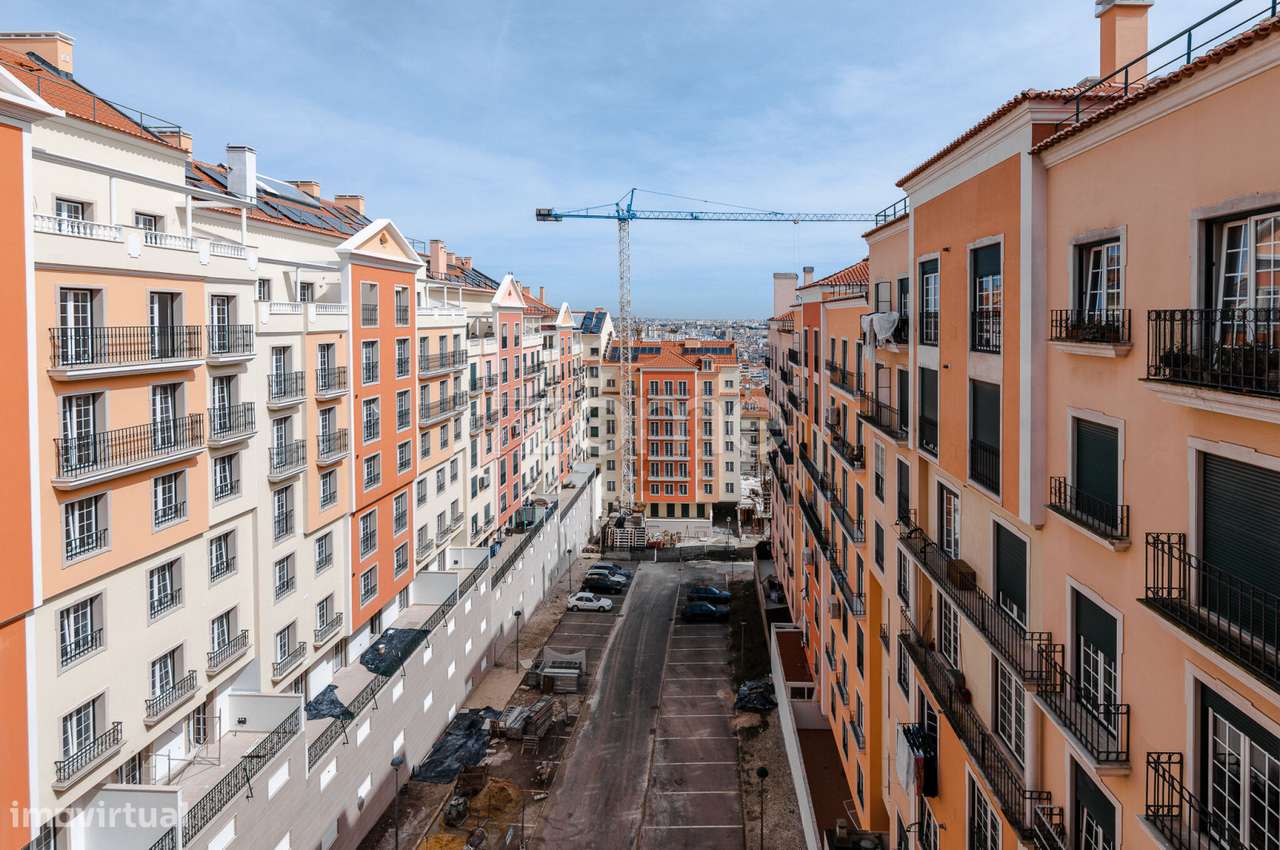 Apartamento T2 Urbanização Neudel-11