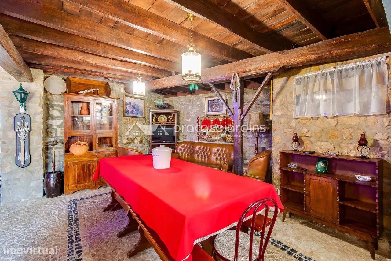 Moradia Unifamiliar de traça rústica-10