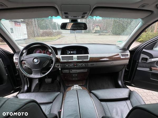 BMW Seria 7 730d - 23