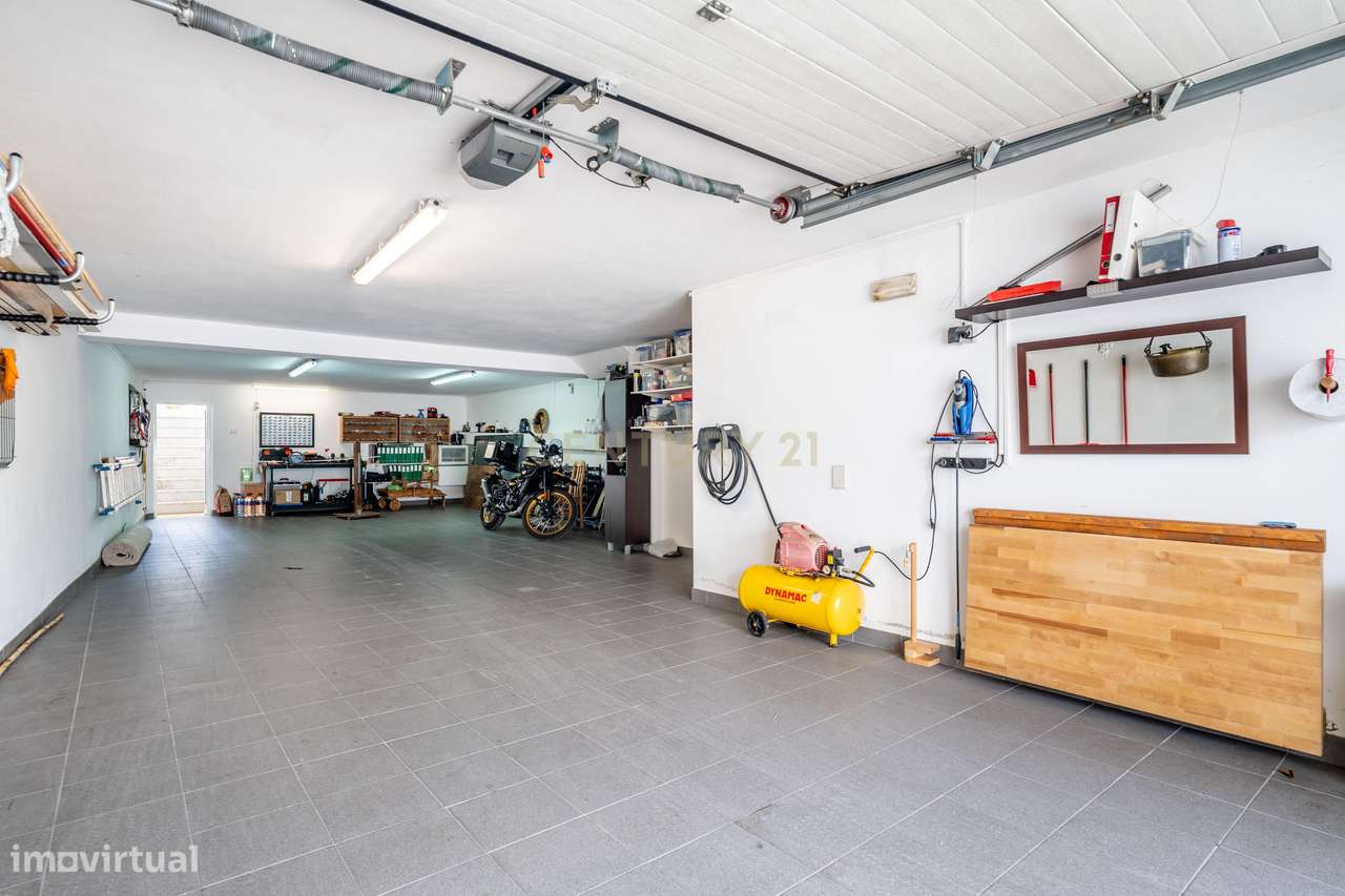 Moradia T4 | Faro | Garagem | Zona Exterior-30