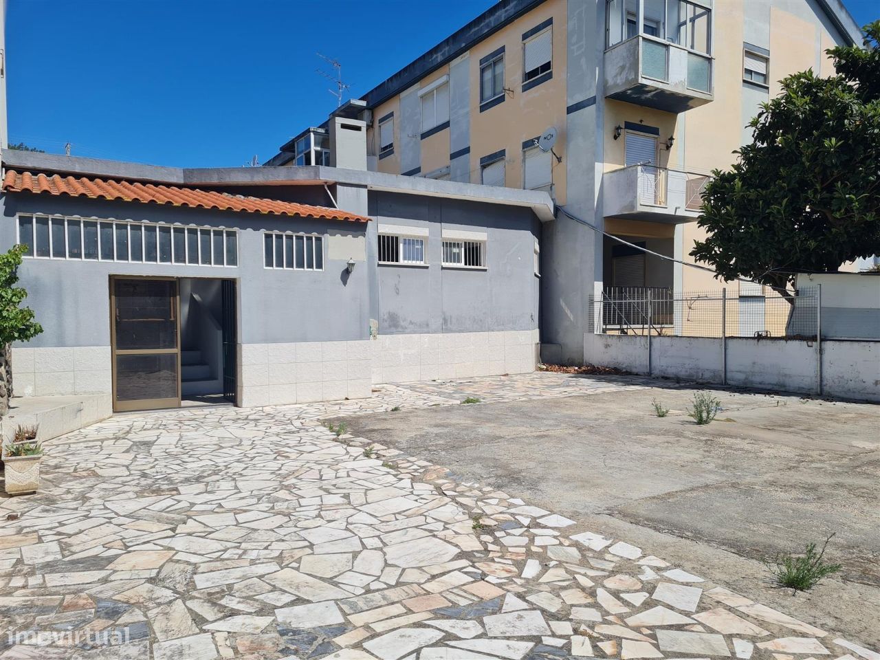 Edifício de uso misto em Vila Franca de Xira