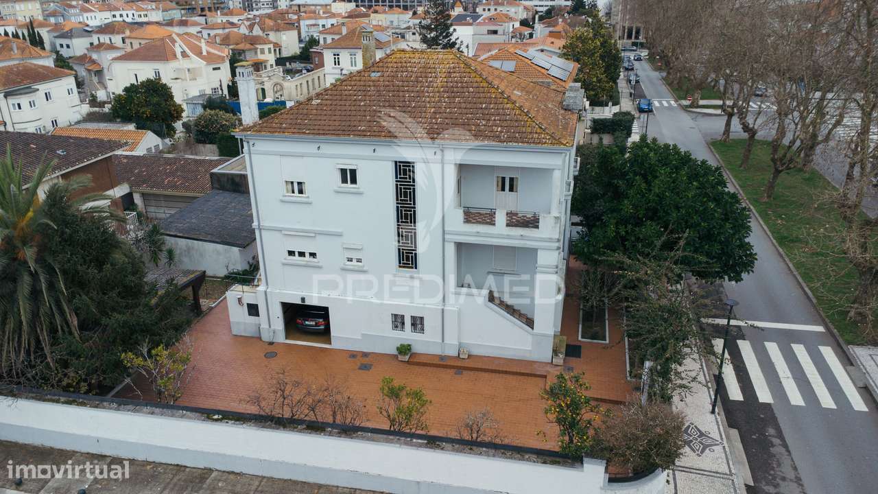 Vivenda de 3 pisos com garagem - Grande imagem: 2/33