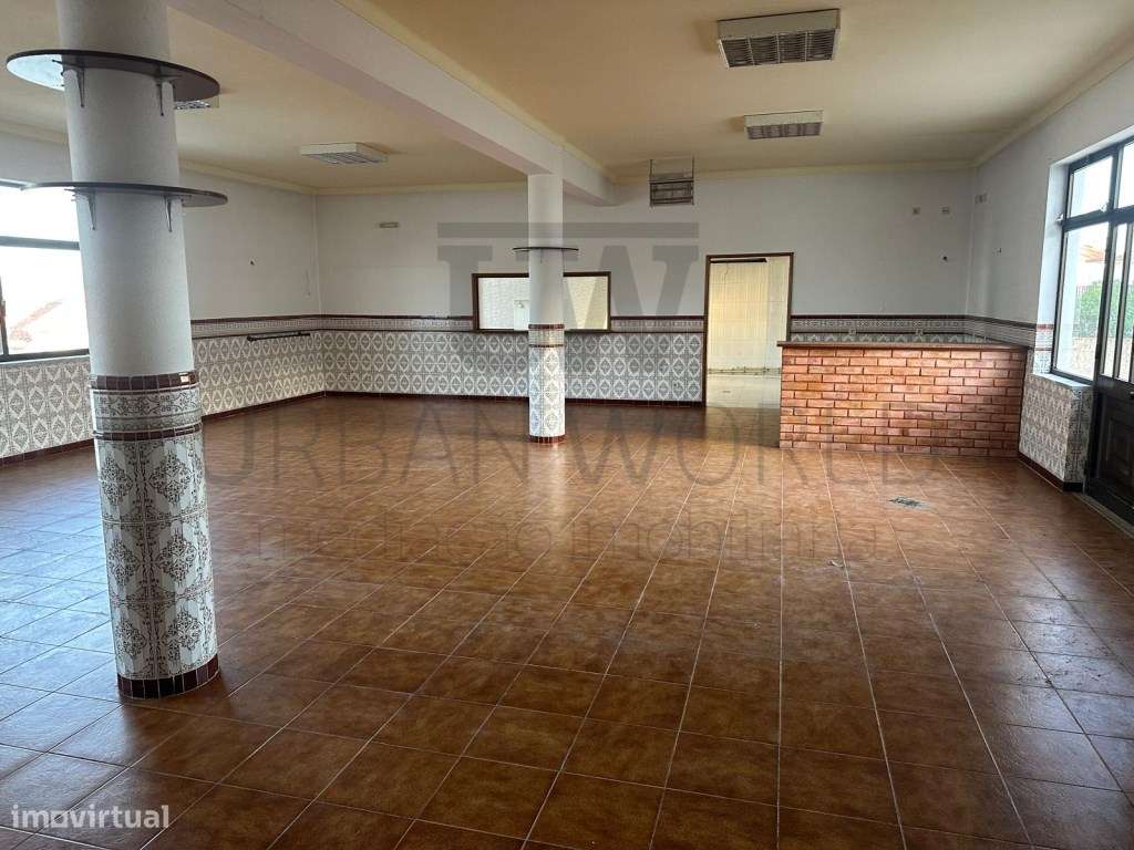 Apartamento T3 P/ Remodelar, São Martinho de Porto - Leiria, 174 m2 - Grande imagem: 3/12