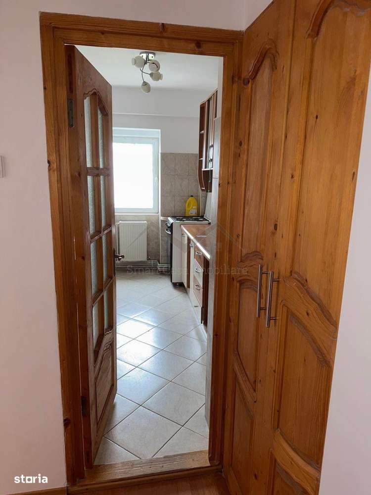 Apartament 3 camere- zona Dacia-Bicaz - Imagine principală: 2/7