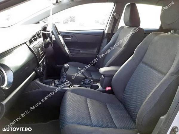 Dezmembrez Toyota Auris 2 [2012 - 2015] Touring Sports wagon 5-usi 1.4 D-4D MT (90 hp) - 5