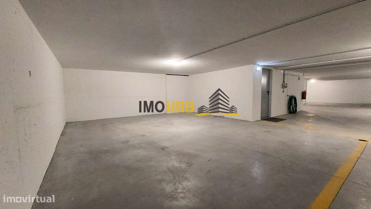 APARTAMENTO - T3 - NOVO - CENTRO DA CIDADE - LEIRIA-13