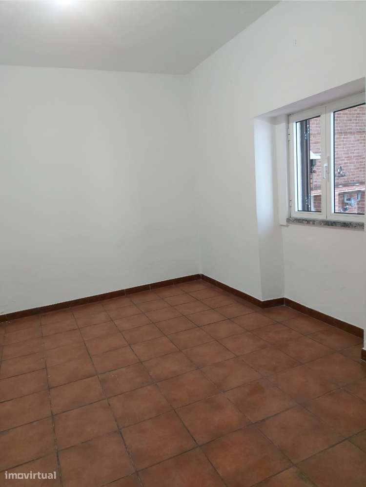 Moradia Geminada em banda T3 - Selmes - Grande imagem: 3/24