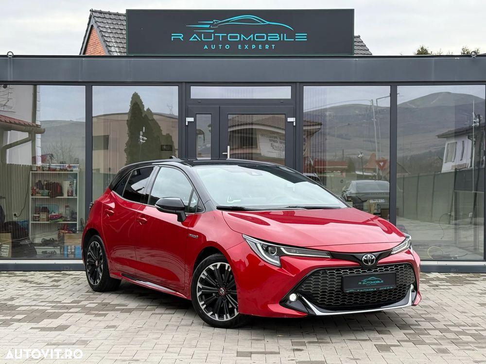 toyota corolla   1 8 hsd dynamic gr sport