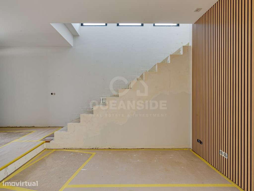 Moradia em Banda T4 em Albarraque 760K com 190 m2 área bruta - Grande imagem: 4/45