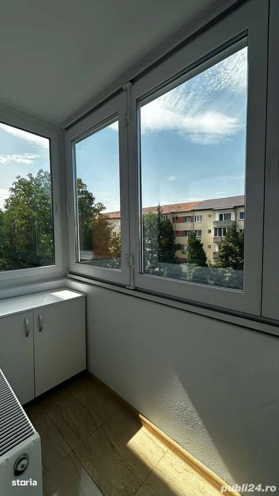 De vanzare - Renovat - Mobilat - Imagine principală: 3/5