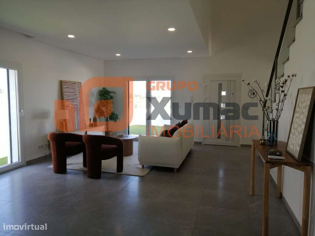 Fantástica Moradia T4 mobilada e com piscina para arrendamento! - Grande imagem: 5/21