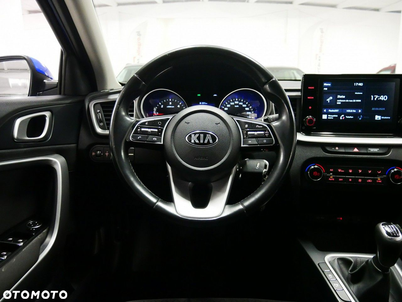 Kia Ceed - 14