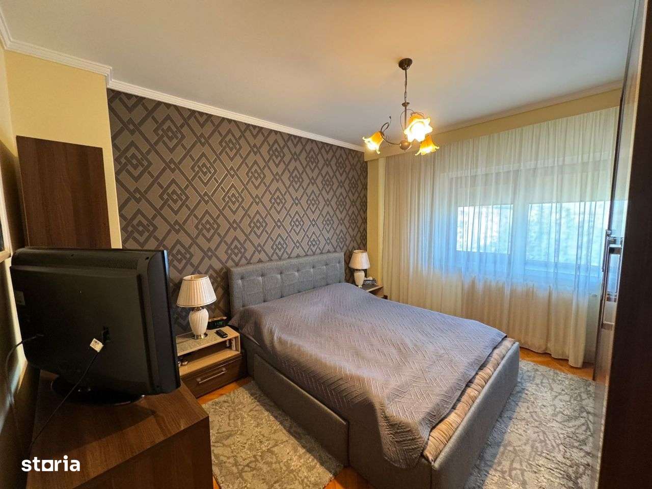 Apartament 4 camere Mioveni, Casa de Cultura, mobilat si utilat - Imagine principală: 2/14
