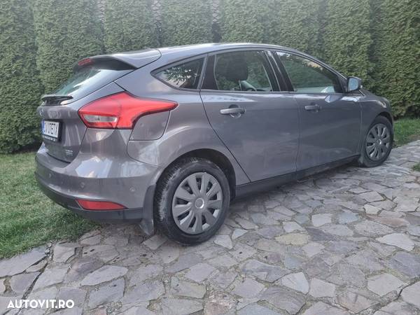 Ford Focus 1.0 EcoBoost Trend - 6