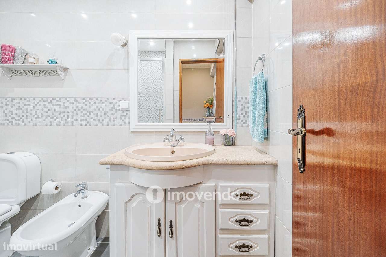 Apartamento T3, com áreas amplas, em Setúbal-52