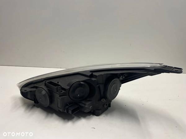 Ford Focus mk3 EU lampa prawa - 3