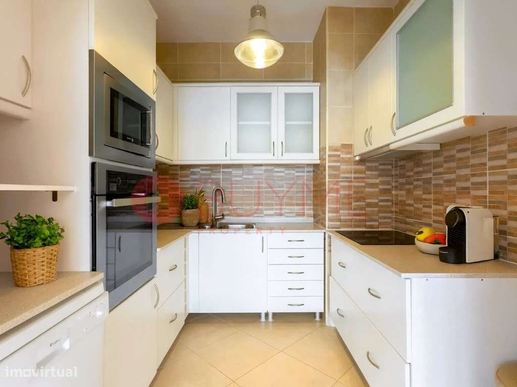 Apartamento T3 Frente Mar e Praia no Calçadão de Quarteira - Grande imagem: 4/7