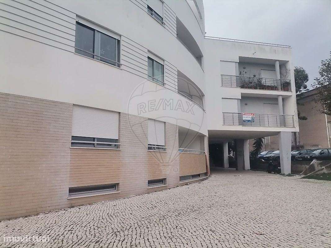 Apartamento T4 à venda em Figueira da Foz-1