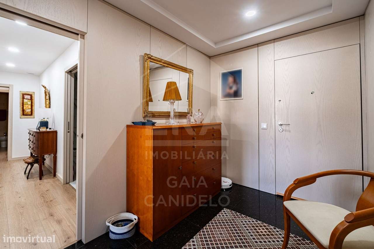 T2 no centro da cidade com vista MAR e cidade!-18