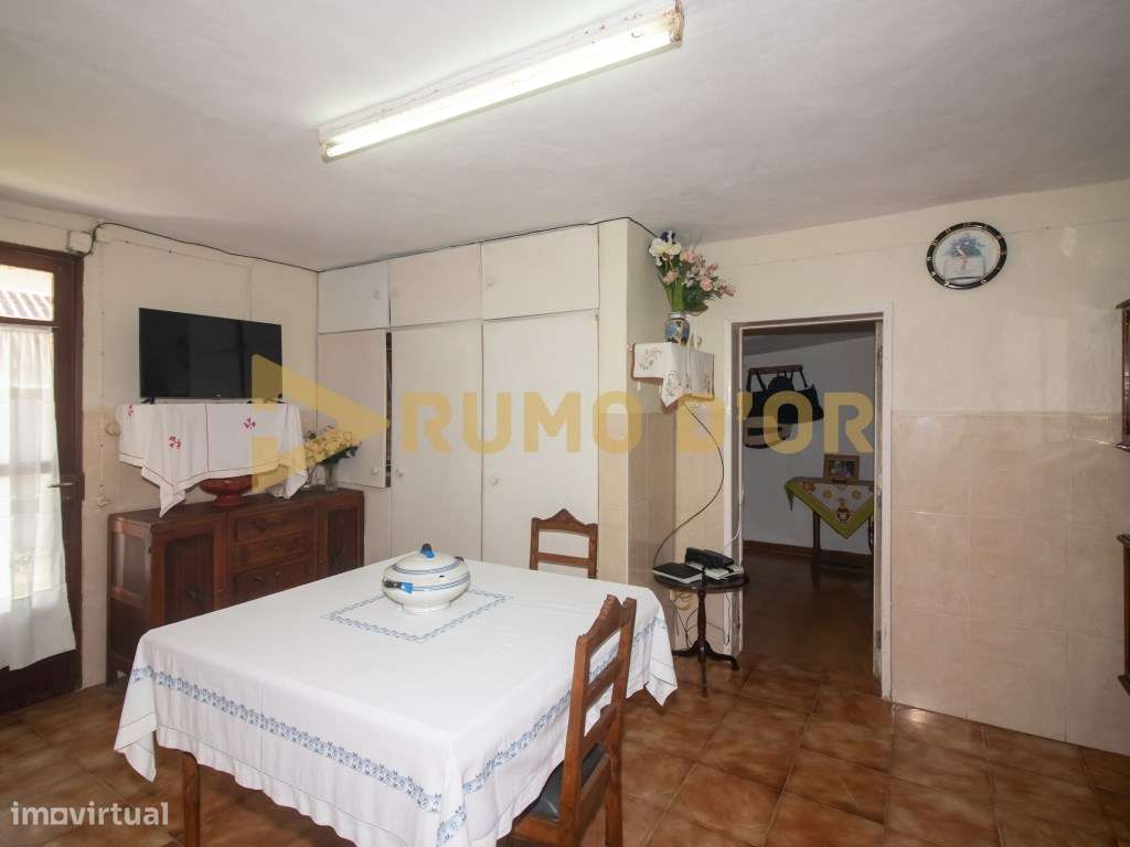 2 Moradias T3 para Recuperar em Penafirme da Ventosa, Alenquer-25