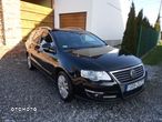 Volkswagen Passat - 1