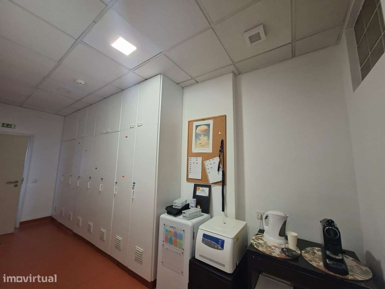 Gabinete frente à câmara de gaia - Grande imagem: 5/6