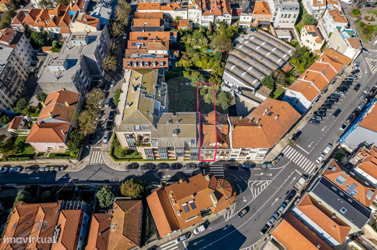 Prédio  para venda - Grande imagem: 2/8