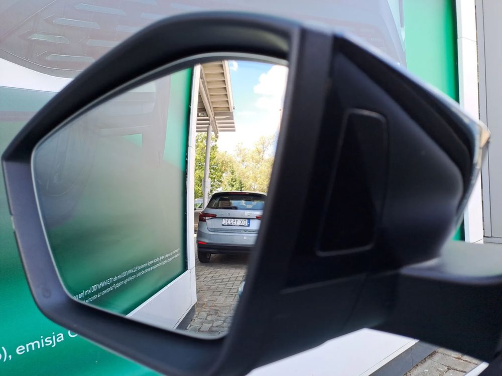 SKODA OCTAVIA 1.5eTSI 150KM Hak Virtual Martwe pole ACC Manetki Ambiente Elek.fotele