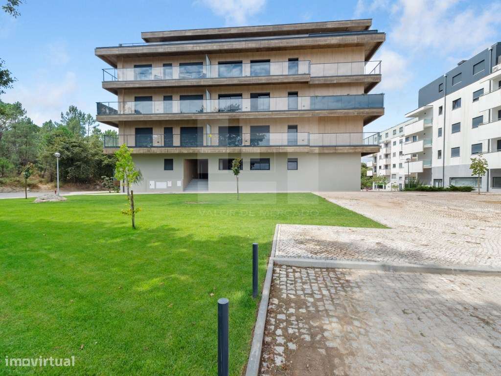 T4 DE LUXO - NOVO - MODERNO - SÓBRIO - Viseu - BEM LOCALIZADO - ACA...-7