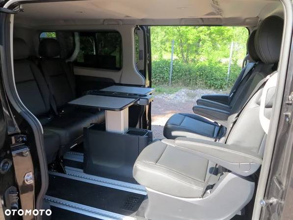 Renault Trafic SpaceClass 2.0 dCi EDC - 25