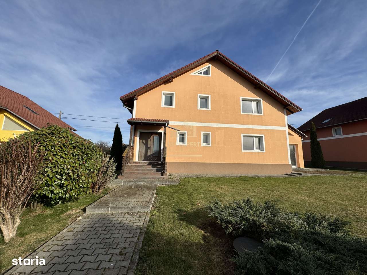 VILA 5 CAMERE,TEREN 560 MP, CAMPULUNG, ARGES - Imagine principală: 5/20