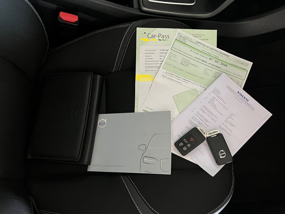 Volvo V40