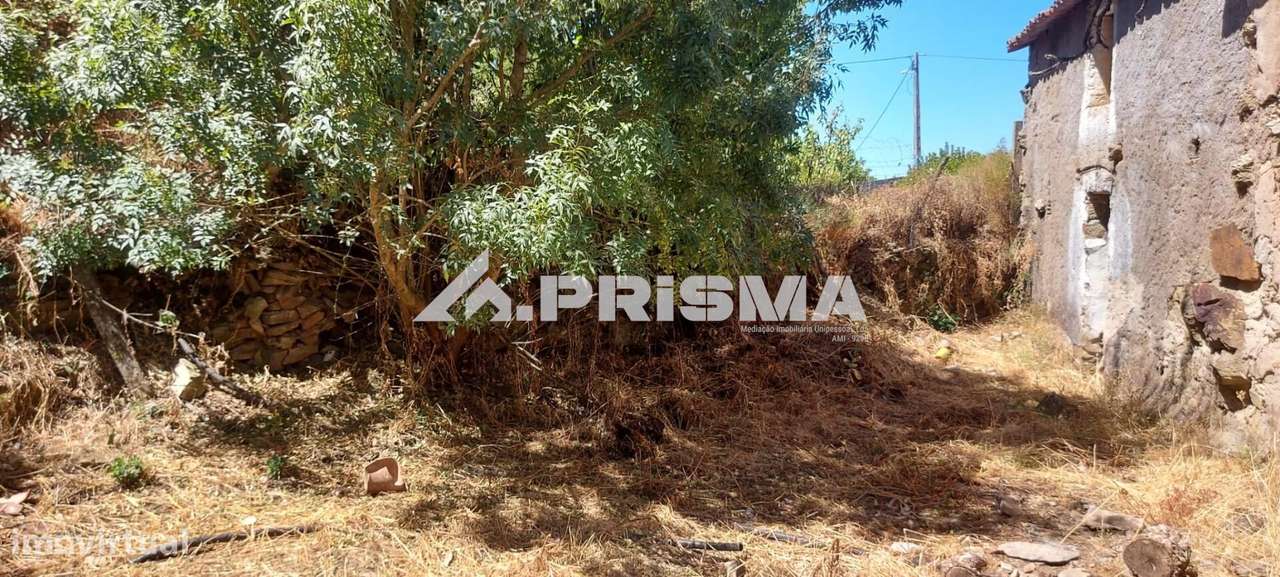 Moradia para Recuperar com Excelente Potencial - Grande imagem: 5/10