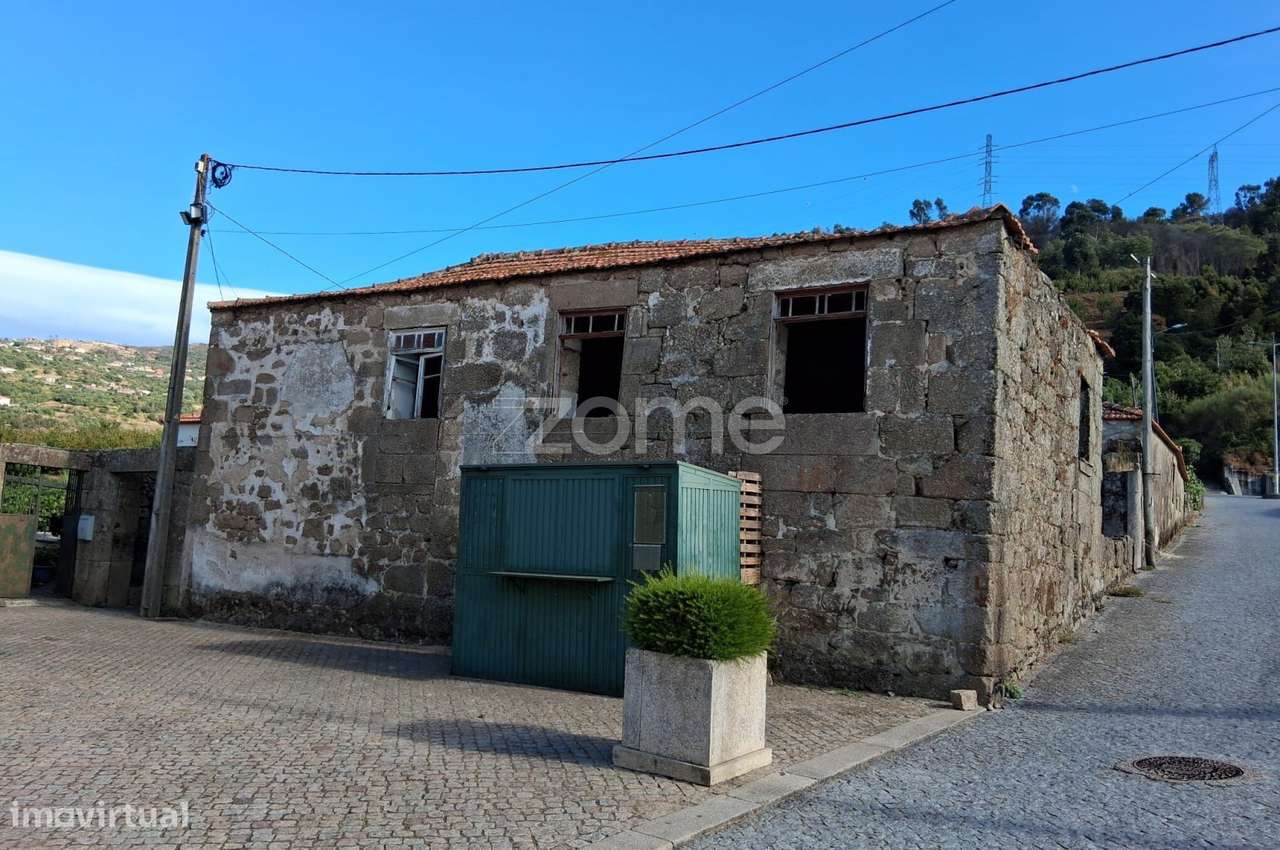 Moradia T5 p/ Reabilitação em Miomães, Resende - Grande imagem: 3/17