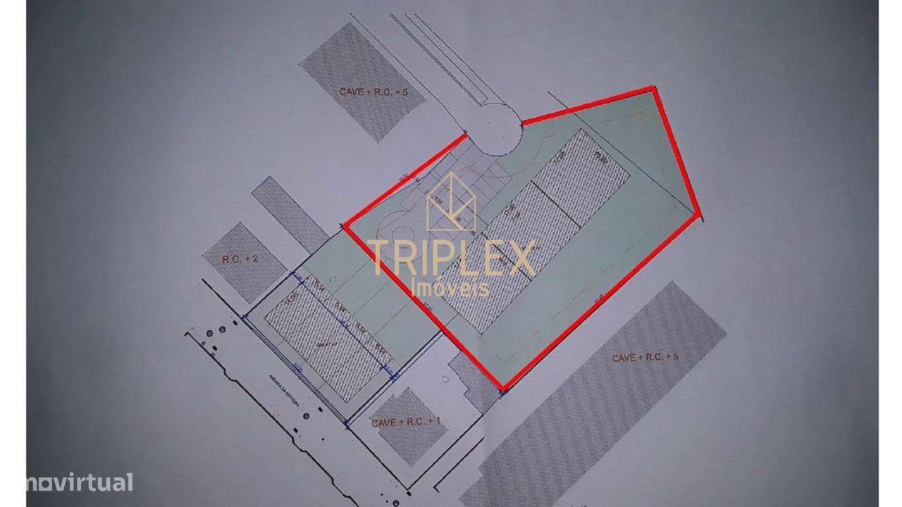 Terreno para construção em altura - São Romão do Coronado - Estaç-3