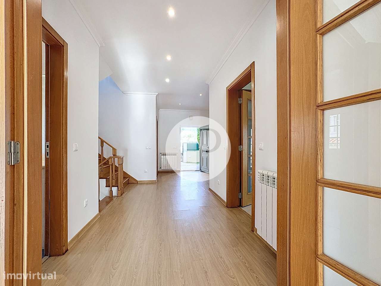 Moradia T5 com piscina no Nadadouro | 408 m² | Lote de 809 m²-10