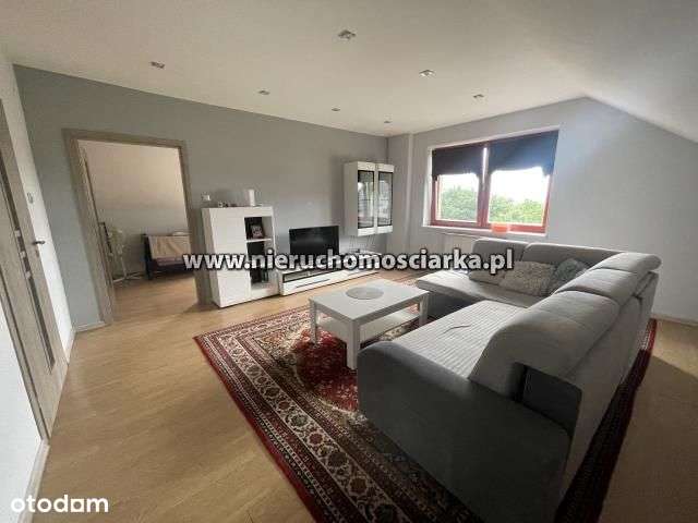 Ładny i zadbany dom w pięknej okolicy Pogrzebień-9