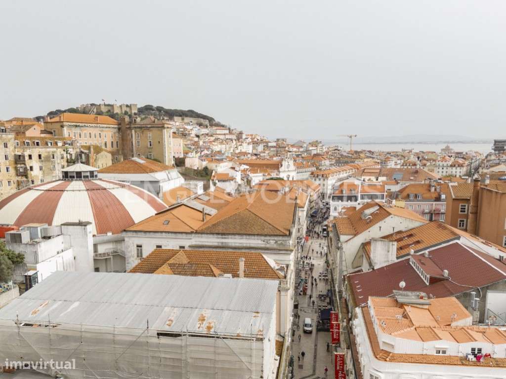 Elegante e luxuoso apartamento T2, junto à Av. da Liberdade-36