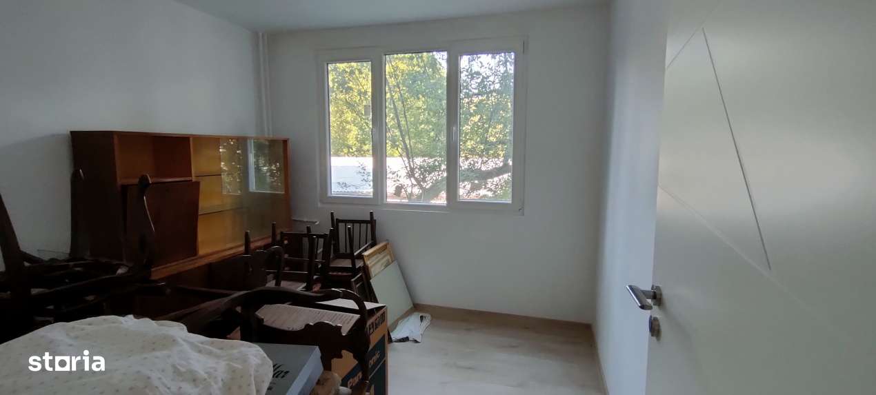 Berceni(Straja) ap. 3 camere,renovat,comision 0%-7