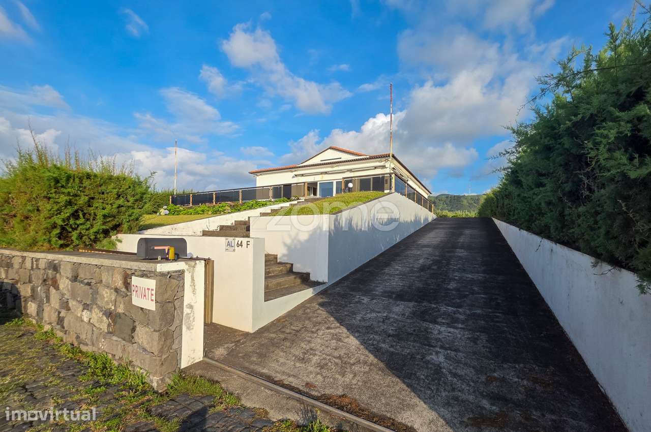 Moradia com Vista Mar Deslumbrante e com garagem nos Mosteiros. - Grande imagem: 4/40