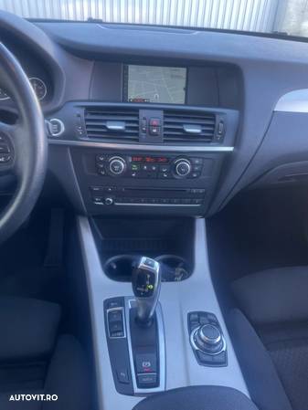 BMW X3 sDrive18d Aut. Advantage - 26