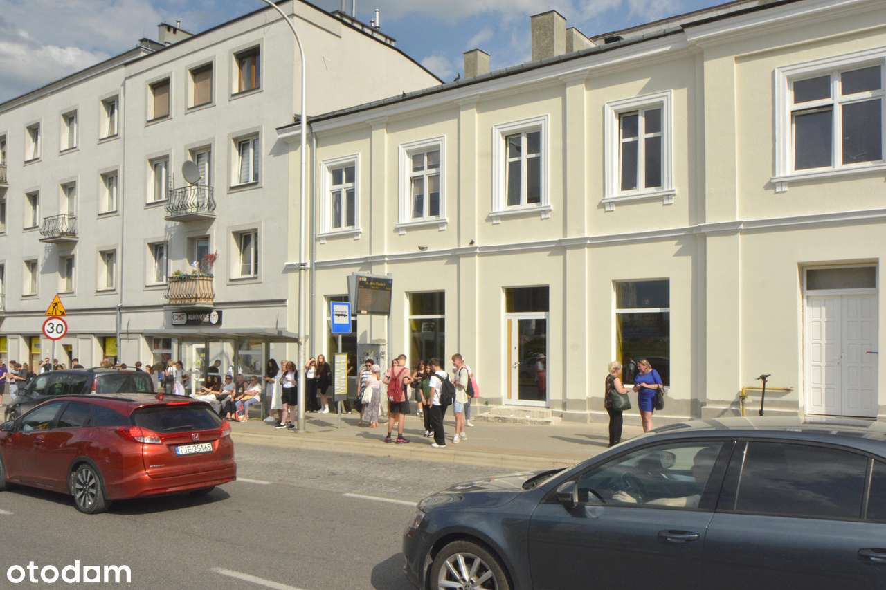 Centrum! Lokal z witryną! Jana Pawła II 19-6