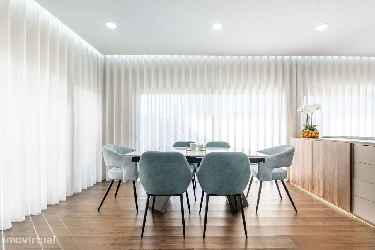 Morada individual com 4 suítes e piscina em Geraz do Minho - Póvoa de - Grande imagem: 5/56