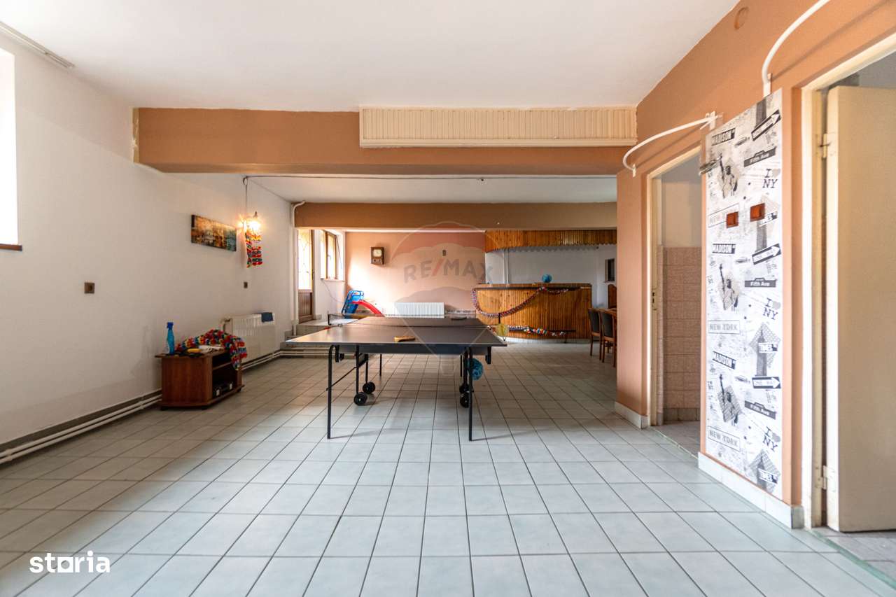 Hotel de vanzare Timisul de jos, Brasov, DN1-9