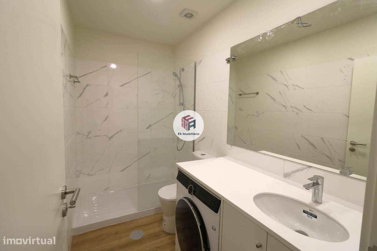 Apartamento T0+1 Centro Matosinhos / Pronto Habitar!-11