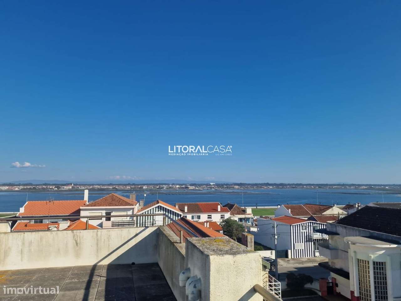 Apartamento T2 Com Terraço - Praia Costa Nova - Grande imagem: 4/32